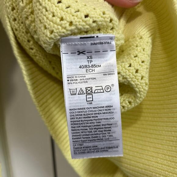 Banana Republic NWT Allover Stitch Yellow Open Knit Sweater XS - Picture 7 of 8